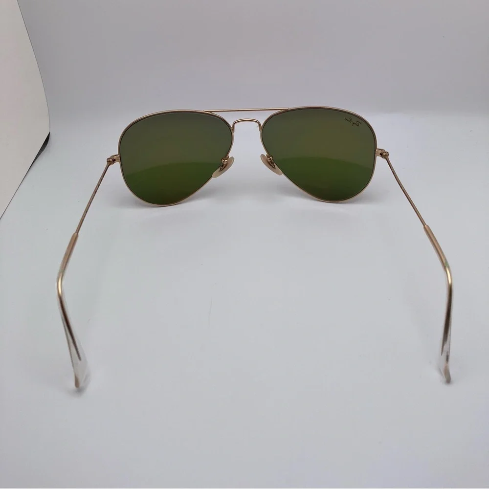 Ray-Ban trendy aviator